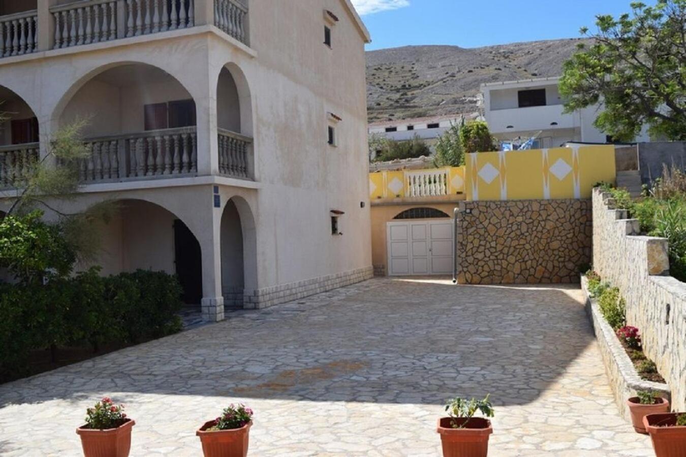 Apartment Dar Pag Town Esterno foto